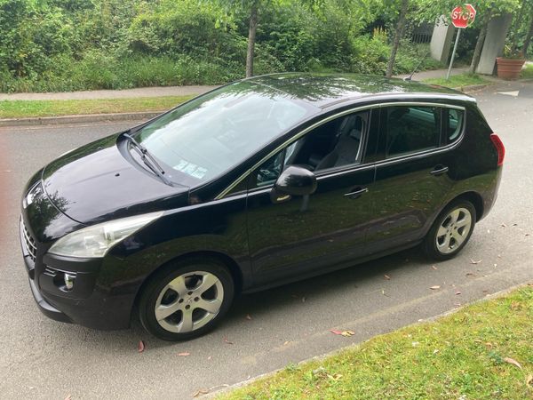 Peugeot 3008 MPV, Diesel, 2012, Black