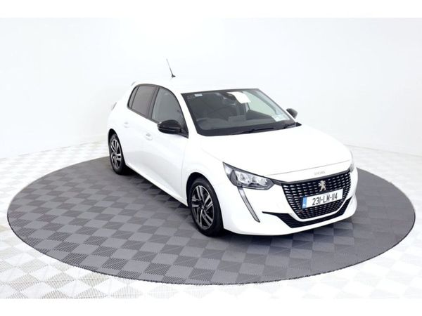 Peugeot 208 Hatchback, Petrol, 2023, White