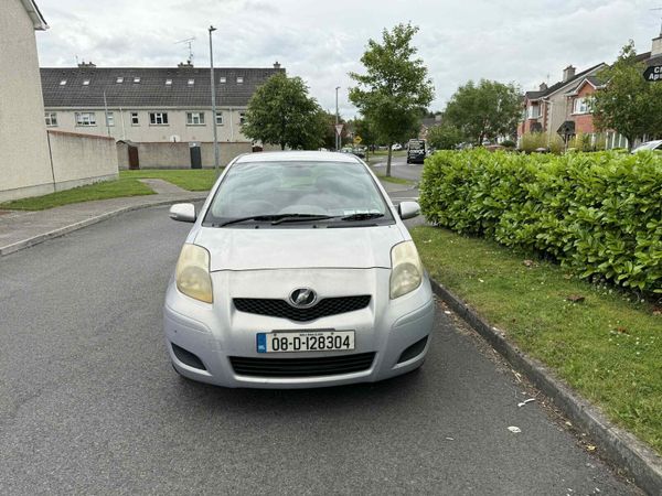 Toyota Yaris Saloon, Petrol, 2008, Silver