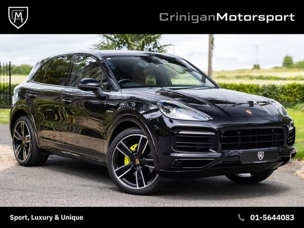 Porsche Cayenne SUV, Hybrid, 2021, Black