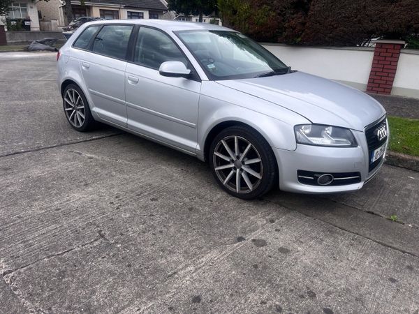 Audi A3 Hatchback, Diesel, 2010, Silver