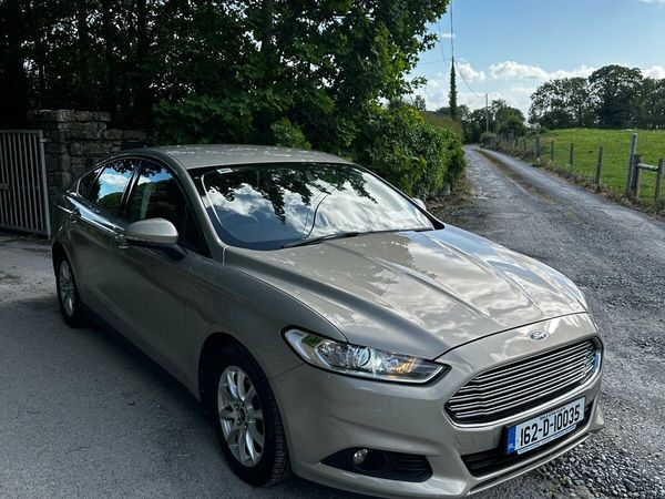 Ford Mondeo Hatchback, Diesel, 2016, Silver