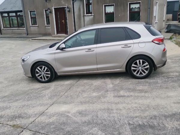 Hyundai i30 Hatchback, Diesel, 2018, White