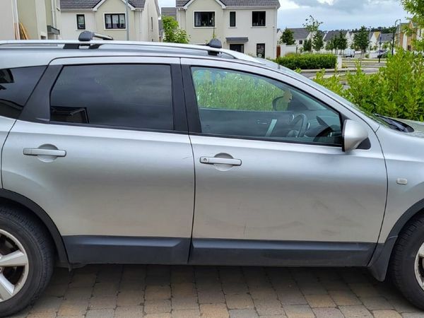 Nissan Qashqai+2 SUV, Diesel, 2011, Silver