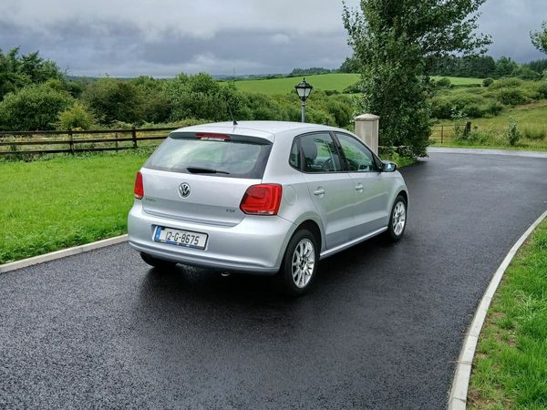Volkswagen Polo Hatchback, Petrol, 2012, Silver