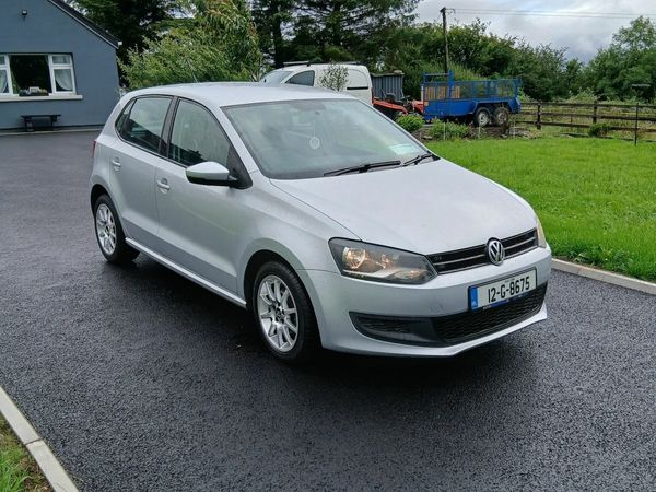 Volkswagen Polo Hatchback, Petrol, 2012, Silver