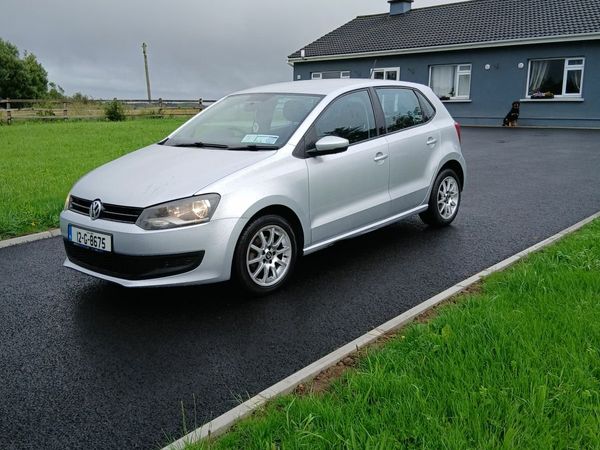 Volkswagen Polo Hatchback, Petrol, 2012, Silver