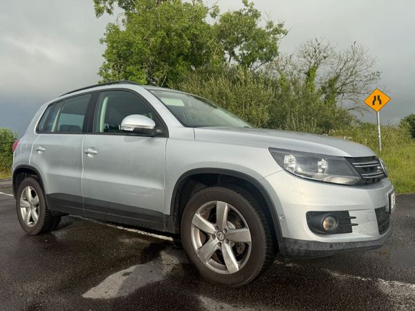 Volkswagen Tiguan SUV, Diesel, 2012, Silver