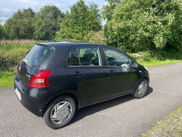 Toyota Yaris Hatchback, Petrol, 2006, Black
