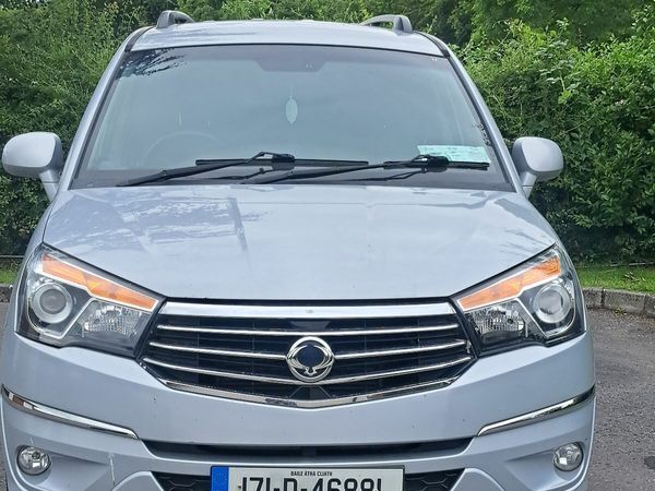 SsangYong Rodius MPV, Diesel, 2017, Silver