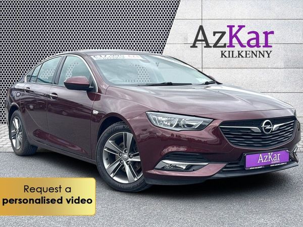 Opel Insignia Saloon, Diesel, 2021, Red