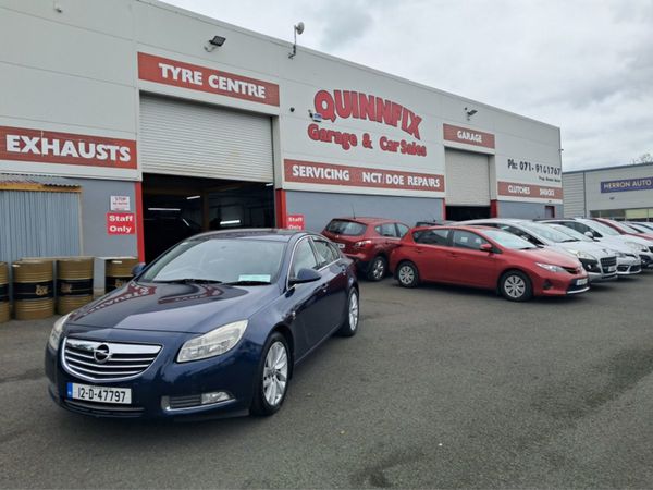 Vauxhall Insignia Hatchback, Diesel, 2012, Blue