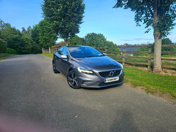 Volvo V40 Hatchback, Diesel, 2017, Grey