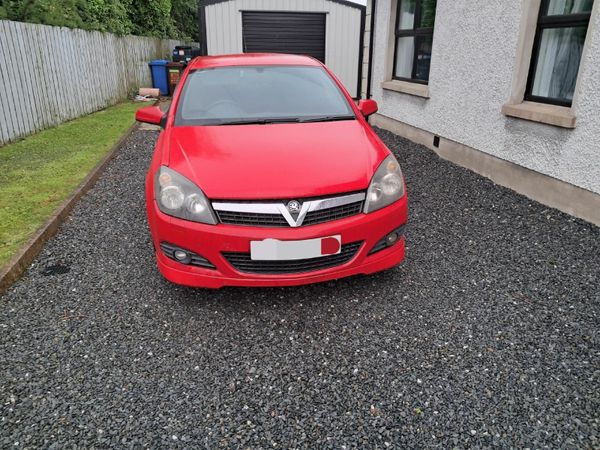 Vauxhall Astra Hatchback, Diesel, 2007, Red