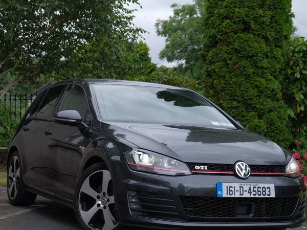 Volkswagen Golf Hatchback, Petrol, 2016, Grey