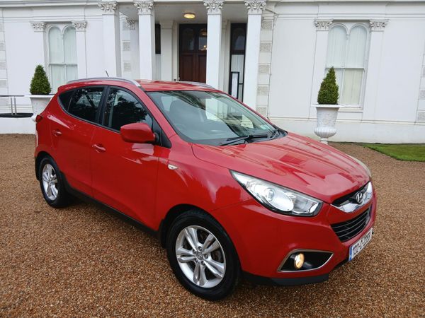 Hyundai ix35 SUV, Diesel, 2013, Red