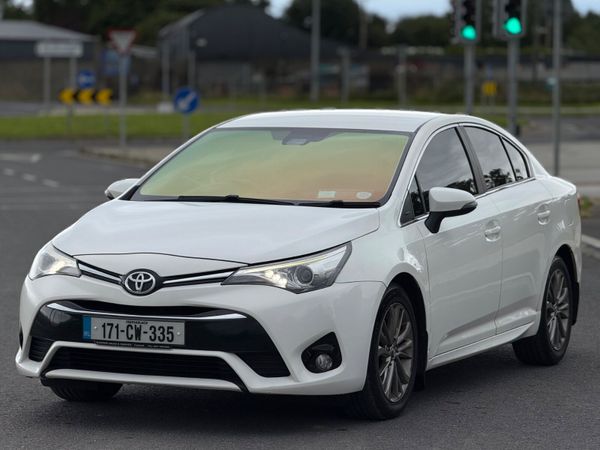 Toyota Avensis Saloon, Diesel, 2017, White