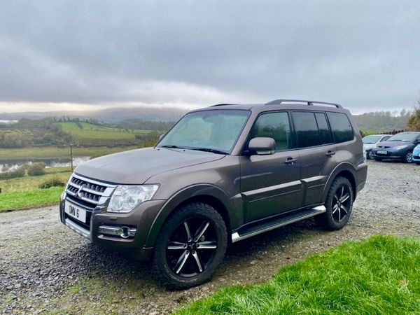 Mitsubishi Pajero Unknown, Unknown, 2016, Brown