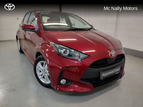 Toyota Yaris Hatchback, Petrol, 2020, Red