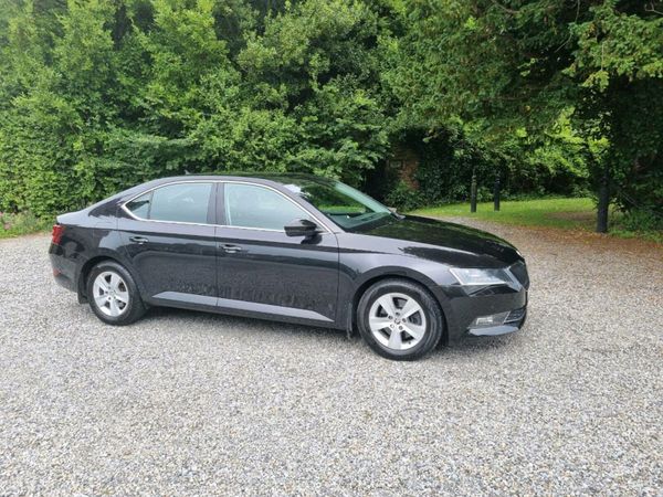 Skoda Superb Saloon, Diesel, 2017, Black