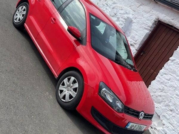 Volkswagen Polo Hatchback, Petrol, 2010, Red