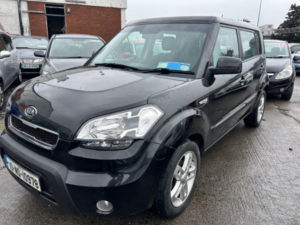 Kia Soul Hatchback, Diesel, 2010, Black