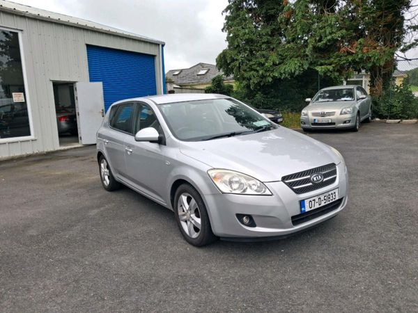 Kia Ceed Hatchback, Petrol, 2007, Silver