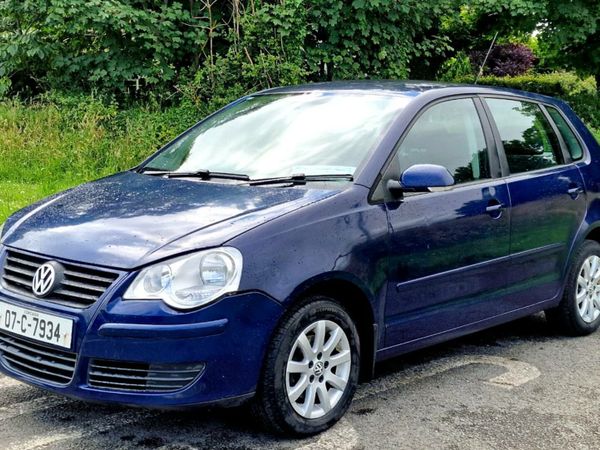 Volkswagen Polo Hatchback, Petrol, 2007, Blue