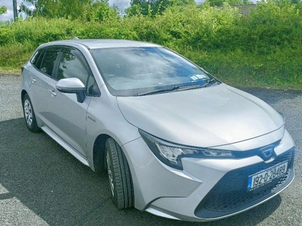 Toyota Corolla Hatchback, Petrol Hybrid, 2019, Silver