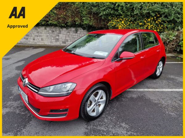 Volkswagen Golf Hatchback, Petrol, 2015, Red