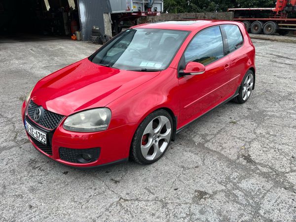 Volkswagen Golf Hatchback, Petrol, 2006, Red