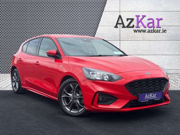 Ford Focus Hatchback, Diesel, 2022, Red