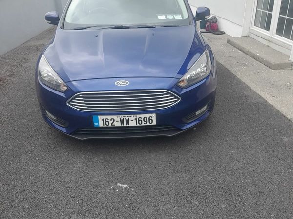 Ford Focus Hatchback, Petrol, 2016, Blue