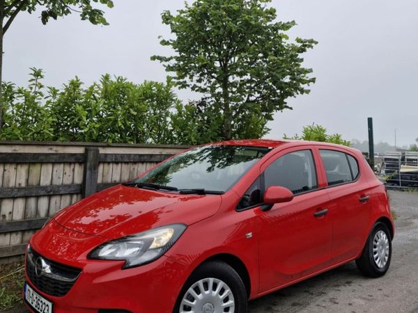 Opel Corsa Hatchback, Petrol, 2017, Red
