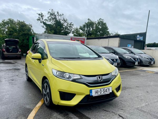 Honda Fit Hatchback, Petrol Hybrid, 2014, Yellow