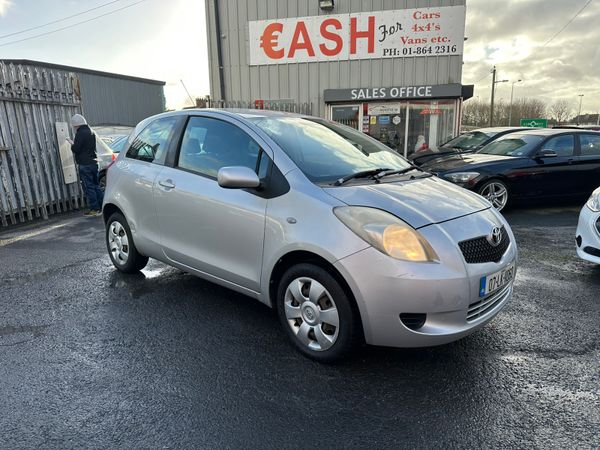 Toyota Yaris Hatchback, Petrol, 2007, Silver