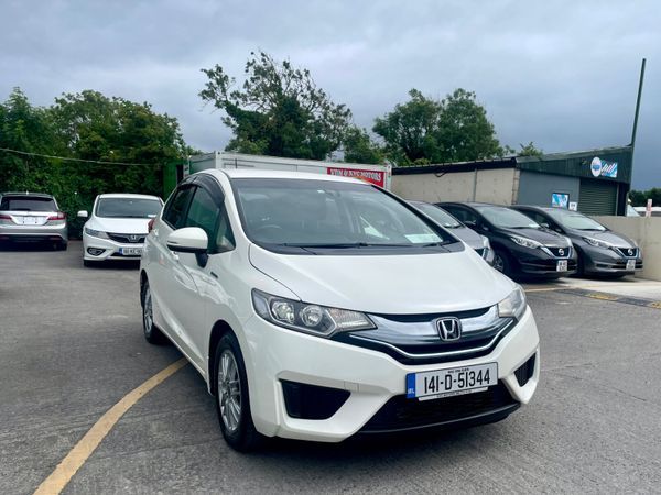 Honda Fit Hatchback, Petrol Hybrid, 2014, White