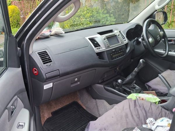 Toyota Hilux Crew Cab, Diesel, 2013, Black