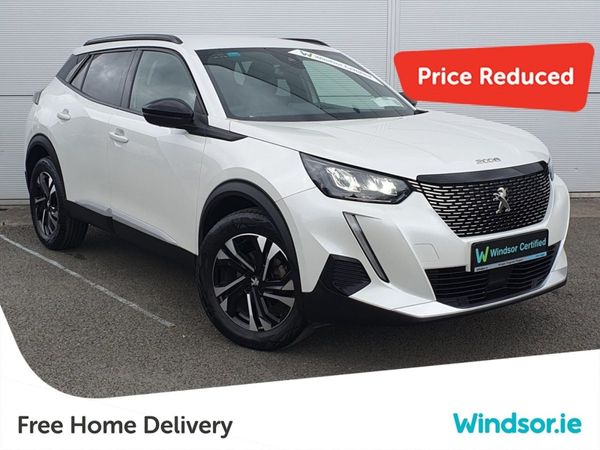 Peugeot 2008 MPV, Petrol, 2023, White