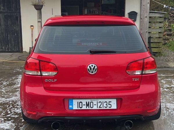 Volkswagen Golf Hatchback, Diesel, 2010, Red
