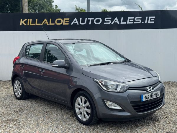 Hyundai i20 Hatchback, Petrol, 2014, Grey