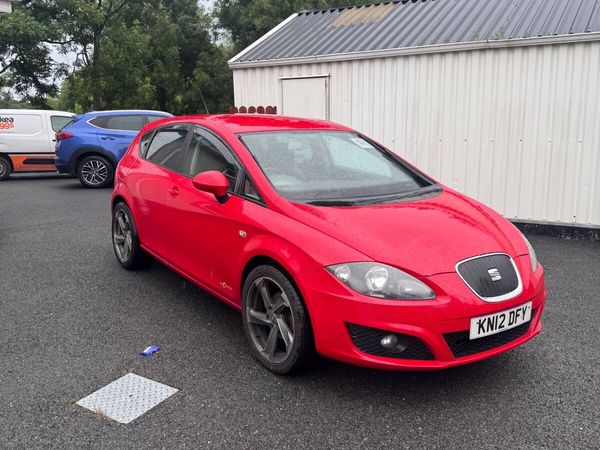 SEAT Leon Hatchback, Diesel, 2012, Red