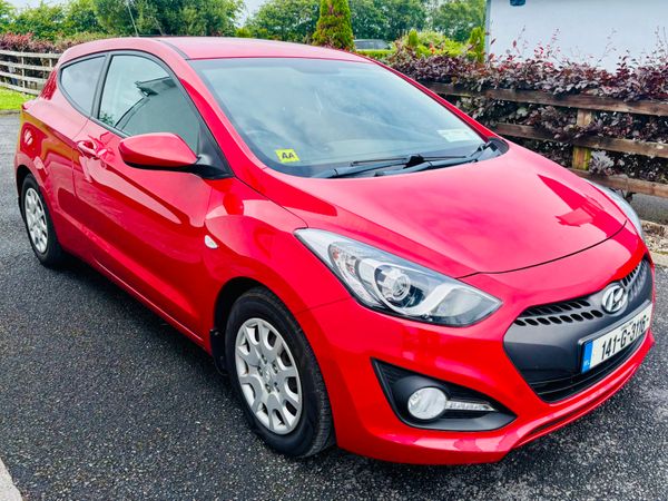 Hyundai i30 Van, Diesel, 2014, Red