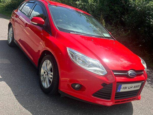 Ford Focus Hatchback, Diesel, 2013, Red