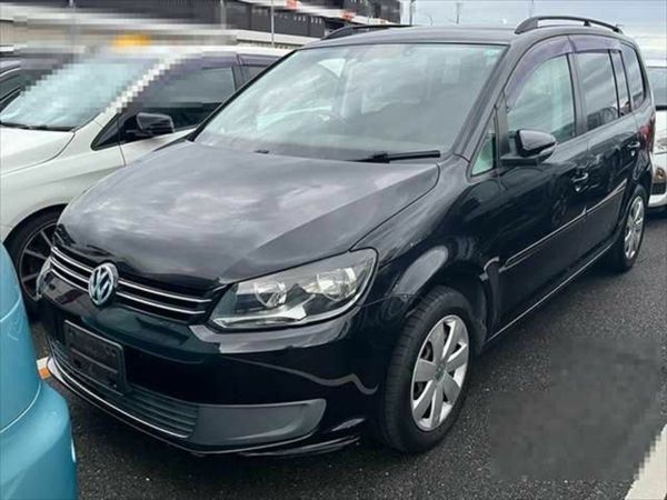 Volkswagen Touran MPV, Petrol, 2013, Black