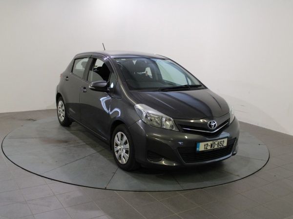 Toyota Yaris Hatchback, Petrol, 2012, Grey