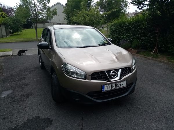 Nissan Qashqai Hatchback, Diesel, 2010, Brown