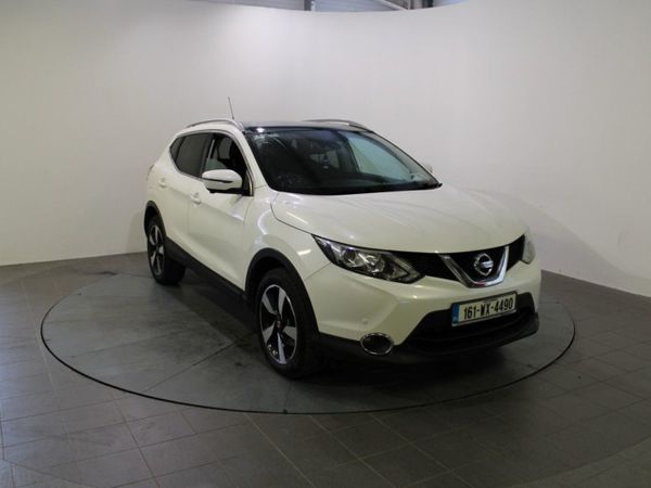 Nissan Qashqai Hatchback, Diesel, 2016, White