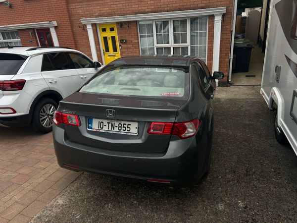Honda Accord Saloon, Diesel, 2010, Grey