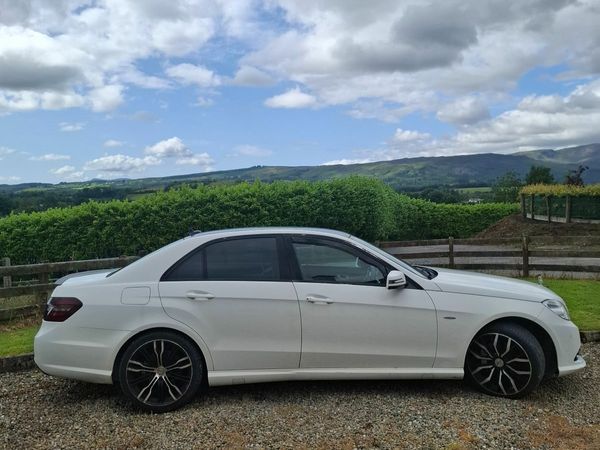 Mercedes-Benz E-Class Saloon, Diesel, 2013, White